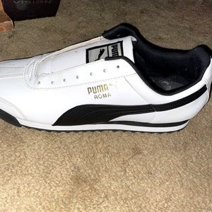 Men’s Puma Shoes Size 10